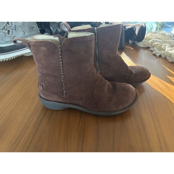 UGG Kesey Brown Suede Ankle Boots Size 7 - Picture 6 of 6